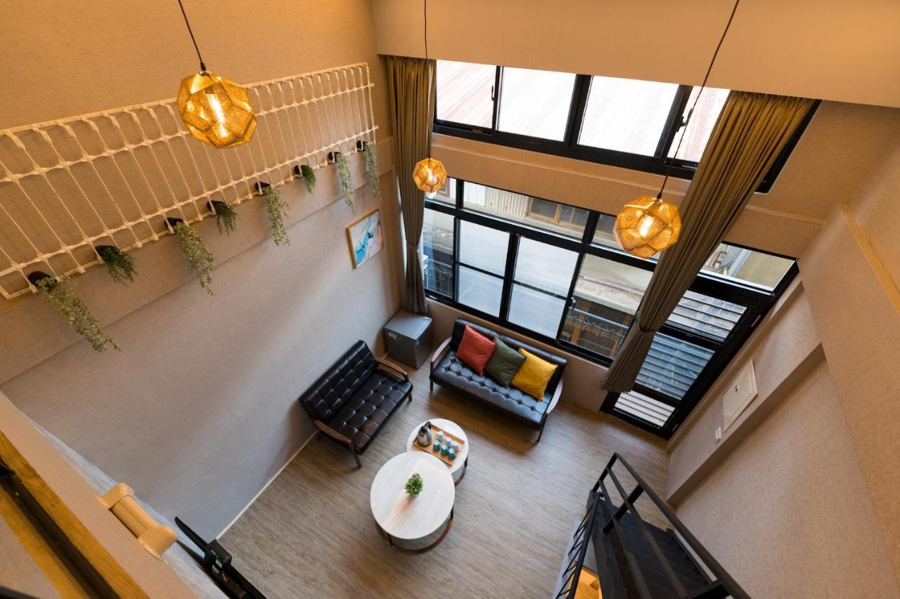 Reise Guesthouse 喜遊旅宿 ゲストハウス 旅マニア ไถหนาน ภายนอก รูปภาพ